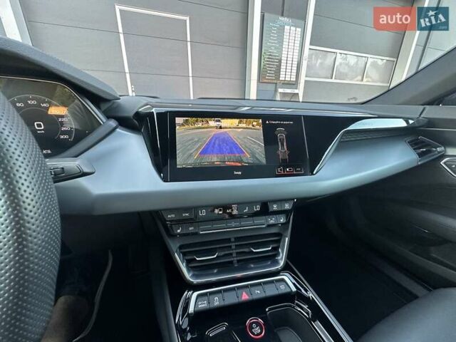 Серый Ауди e-tron GT, объемом двигателя 0 л и пробегом 38 тыс. км за 44500 $, фото 36 на Automoto.ua