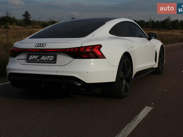 Серый Ауди e-tron GT, объемом двигателя 0 л и пробегом 43 тыс. км за 58800 $, фото 25 на Automoto.ua