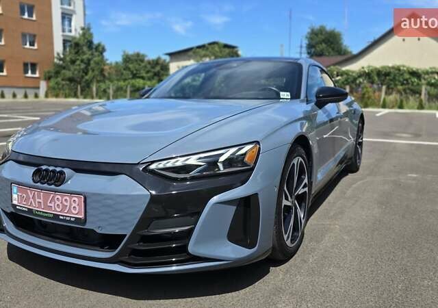 Серый Ауди e-tron GT, объемом двигателя 0 л и пробегом 26 тыс. км за 48500 $, фото 21 на Automoto.ua