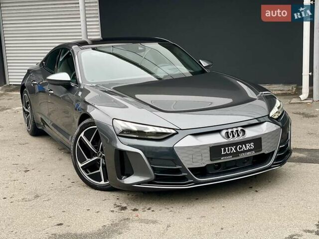 Сірий Ауді e-tron GT, об'ємом двигуна 0 л та пробігом 29 тис. км за 59900 $, фото 21 на Automoto.ua