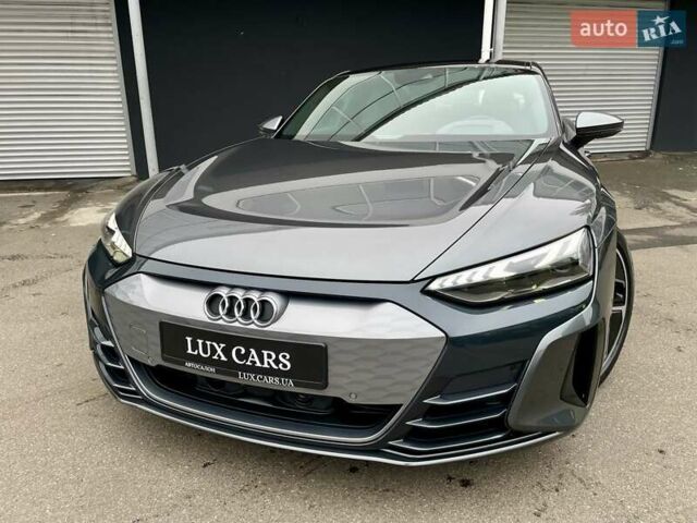 Сірий Ауді e-tron GT, об'ємом двигуна 0 л та пробігом 29 тис. км за 59900 $, фото 13 на Automoto.ua
