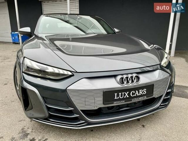 Сірий Ауді e-tron GT, об'ємом двигуна 0 л та пробігом 29 тис. км за 59900 $, фото 22 на Automoto.ua