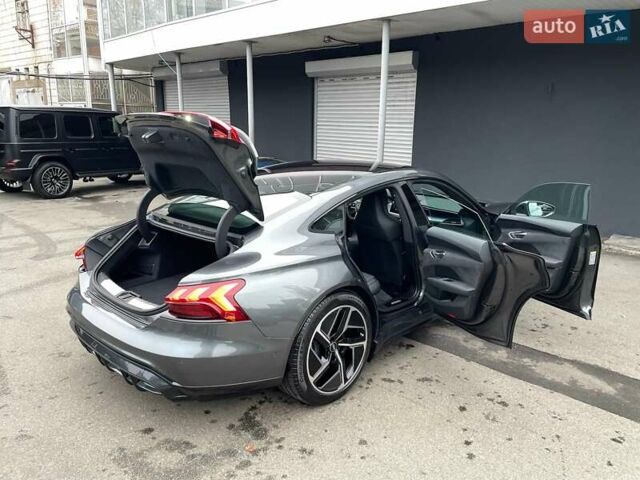Сірий Ауді e-tron GT, об'ємом двигуна 0 л та пробігом 29 тис. км за 59900 $, фото 83 на Automoto.ua