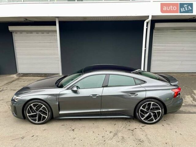 Сірий Ауді e-tron GT, об'ємом двигуна 0 л та пробігом 29 тис. км за 59900 $, фото 24 на Automoto.ua