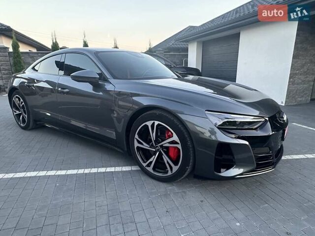 Серый Ауди e-tron GT, объемом двигателя 0 л и пробегом 38 тыс. км за 44500 $, фото 9 на Automoto.ua