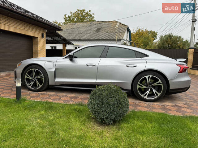 Серый Ауди e-tron GT, объемом двигателя 0 л и пробегом 68 тыс. км за 45500 $, фото 10 на Automoto.ua