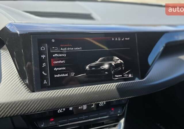 Серый Ауди e-tron GT, объемом двигателя 0 л и пробегом 26 тыс. км за 48500 $, фото 17 на Automoto.ua