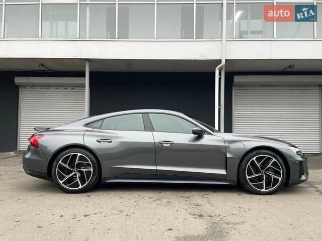 Сірий Ауді e-tron GT, об'ємом двигуна 0 л та пробігом 29 тис. км за 59900 $, фото 30 на Automoto.ua