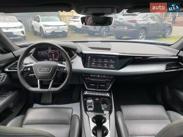 Серый Ауди e-tron GT, объемом двигателя 0 л и пробегом 58 тыс. км за 51499 $, фото 3 на Automoto.ua