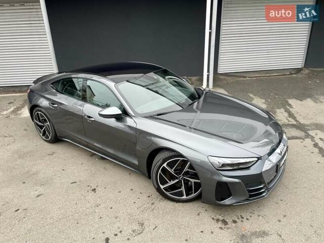 Сірий Ауді e-tron GT, об'ємом двигуна 0 л та пробігом 29 тис. км за 59900 $, фото 15 на Automoto.ua