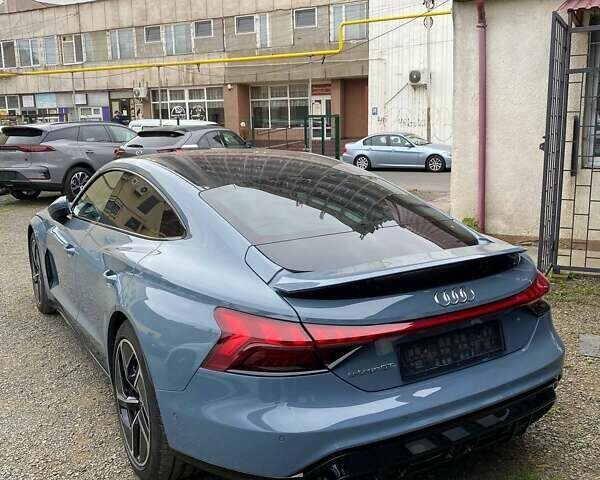 Серый Ауди e-tron GT, объемом двигателя 0 л и пробегом 58 тыс. км за 51499 $, фото 2 на Automoto.ua