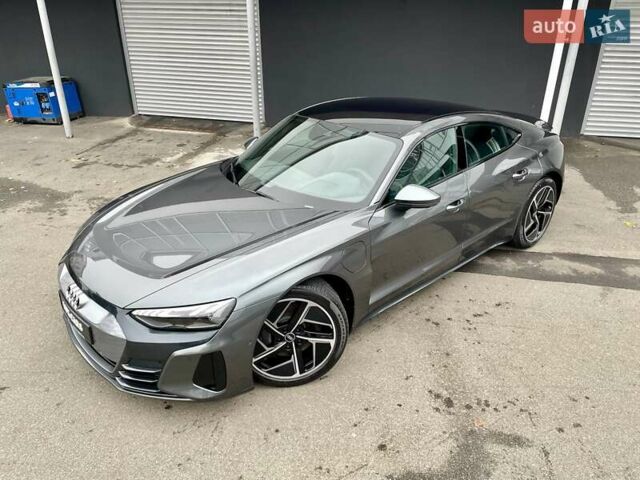 Сірий Ауді e-tron GT, об'ємом двигуна 0 л та пробігом 29 тис. км за 59900 $, фото 5 на Automoto.ua