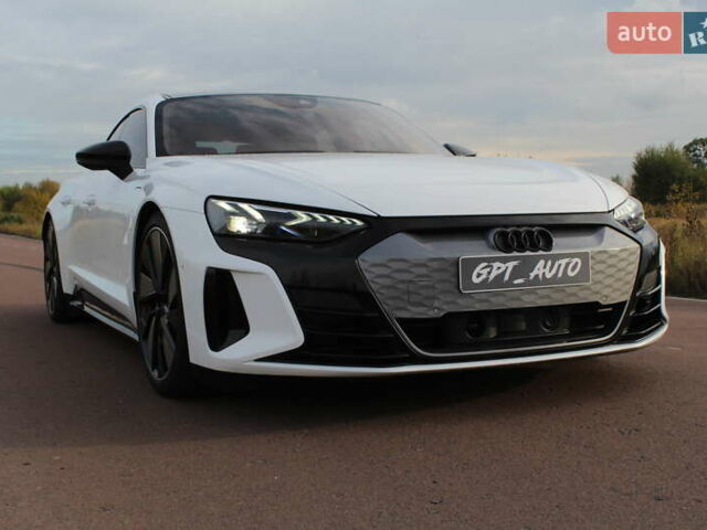 Серый Ауди e-tron GT, объемом двигателя 0 л и пробегом 43 тыс. км за 58800 $, фото 14 на Automoto.ua