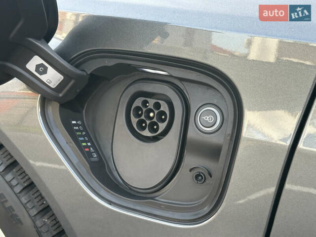 Сірий Ауді e-tron GT, об'ємом двигуна 0 л та пробігом 52 тис. км за 57700 $, фото 25 на Automoto.ua