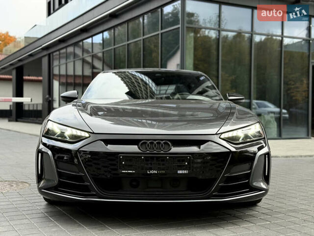 Серый Ауди e-tron GT, объемом двигателя 0 л и пробегом 94 тыс. км за 48900 $, фото 5 на Automoto.ua