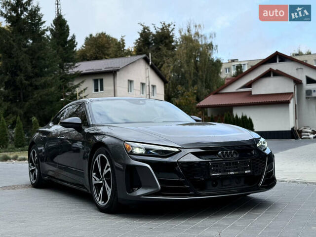 Серый Ауди e-tron GT, объемом двигателя 0 л и пробегом 94 тыс. км за 48900 $, фото 8 на Automoto.ua