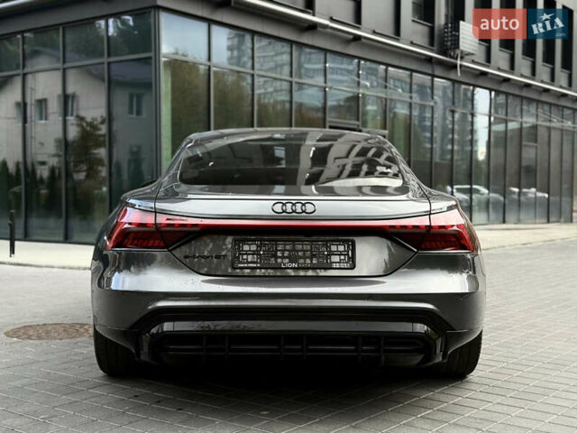 Серый Ауди e-tron GT, объемом двигателя 0 л и пробегом 94 тыс. км за 48900 $, фото 17 на Automoto.ua