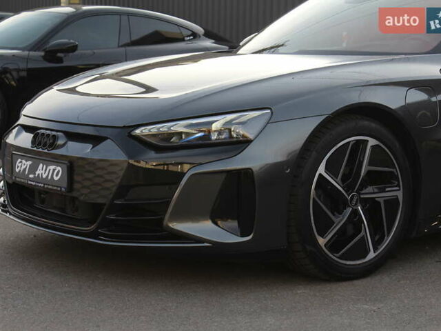 Сірий Ауді e-tron GT, об'ємом двигуна 0 л та пробігом 52 тис. км за 57700 $, фото 4 на Automoto.ua