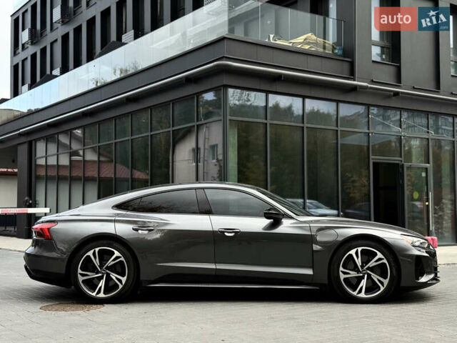 Серый Ауди e-tron GT, объемом двигателя 0 л и пробегом 94 тыс. км за 48900 $, фото 9 на Automoto.ua