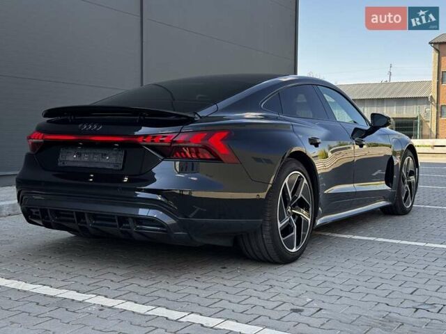 Серый Ауди e-tron GT, объемом двигателя 0 л и пробегом 51 тыс. км за 58900 $, фото 11 на Automoto.ua