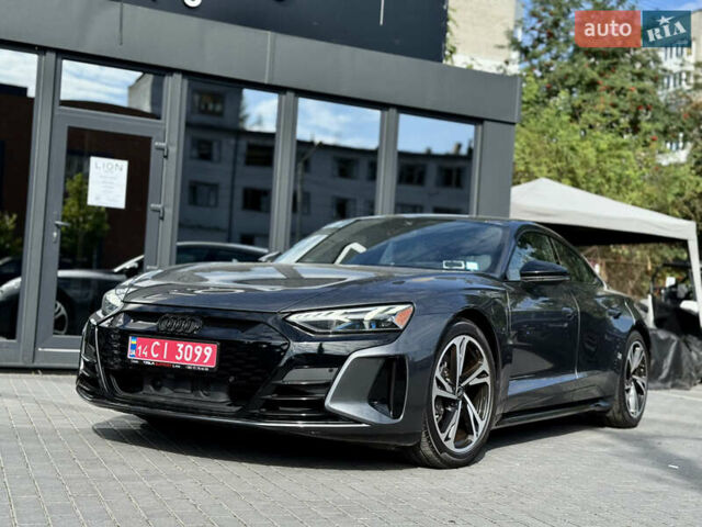Серый Ауди e-tron GT, объемом двигателя 0 л и пробегом 94 тыс. км за 44500 $, фото 1 на Automoto.ua