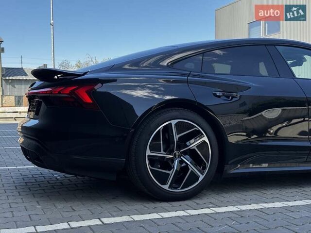 Серый Ауди e-tron GT, объемом двигателя 0 л и пробегом 51 тыс. км за 58900 $, фото 29 на Automoto.ua