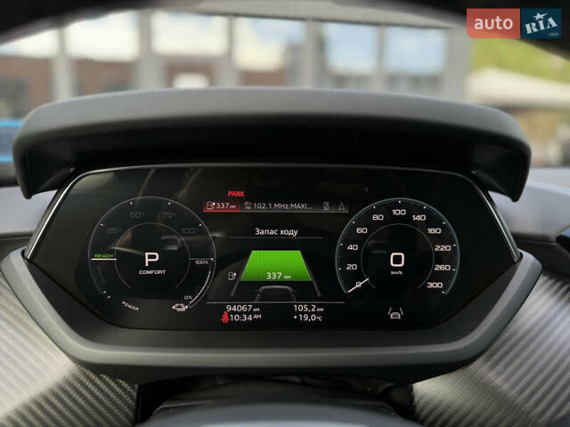 Серый Ауди e-tron GT, объемом двигателя 0 л и пробегом 94 тыс. км за 44500 $, фото 41 на Automoto.ua