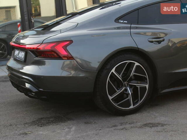 Сірий Ауді e-tron GT, об'ємом двигуна 0 л та пробігом 52 тис. км за 57700 $, фото 16 на Automoto.ua