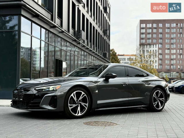 Серый Ауди e-tron GT, объемом двигателя 0 л и пробегом 94 тыс. км за 48900 $, фото 22 на Automoto.ua