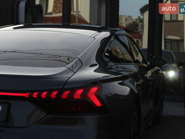 Сірий Ауді e-tron GT, об'ємом двигуна 0 л та пробігом 52 тис. км за 57700 $, фото 22 на Automoto.ua