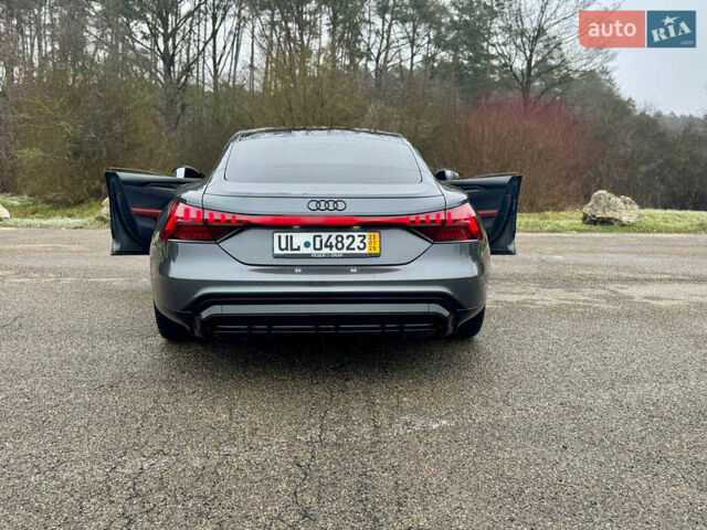 Серый Ауди e-tron GT, объемом двигателя 0 л и пробегом 40 тыс. км за 64000 $, фото 14 на Automoto.ua