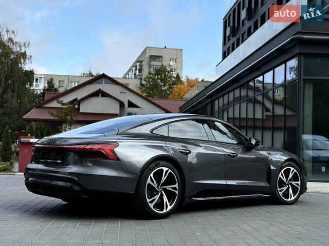 Серый Ауди e-tron GT, объемом двигателя 0 л и пробегом 94 тыс. км за 48900 $, фото 16 на Automoto.ua