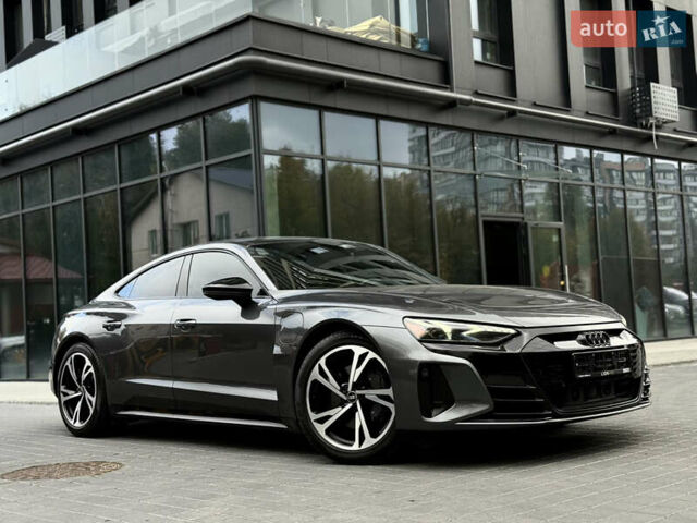 Серый Ауди e-tron GT, объемом двигателя 0 л и пробегом 94 тыс. км за 48900 $, фото 7 на Automoto.ua