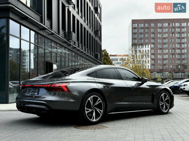 Серый Ауди e-tron GT, объемом двигателя 0 л и пробегом 94 тыс. км за 48900 $, фото 10 на Automoto.ua