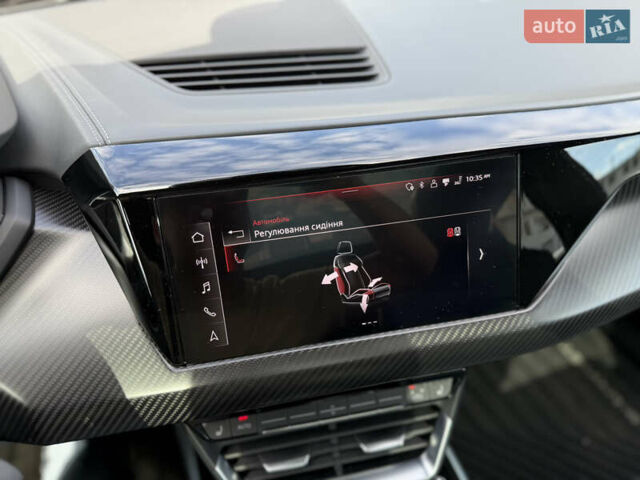 Серый Ауди e-tron GT, объемом двигателя 0 л и пробегом 94 тыс. км за 44500 $, фото 51 на Automoto.ua