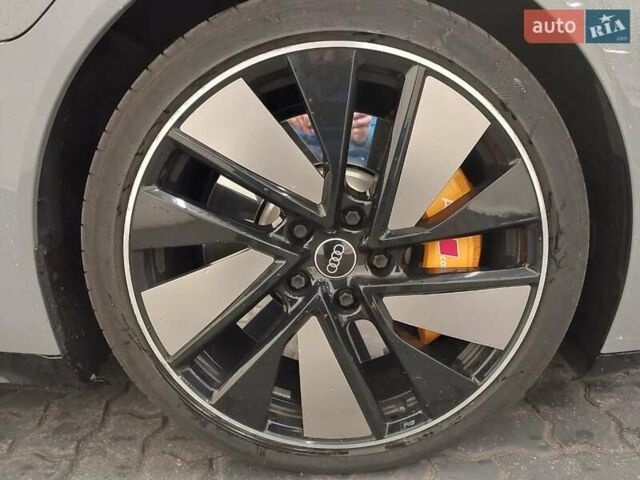 Серый Ауди e-tron GT, объемом двигателя 0 л и пробегом 77 тыс. км за 56500 $, фото 9 на Automoto.ua