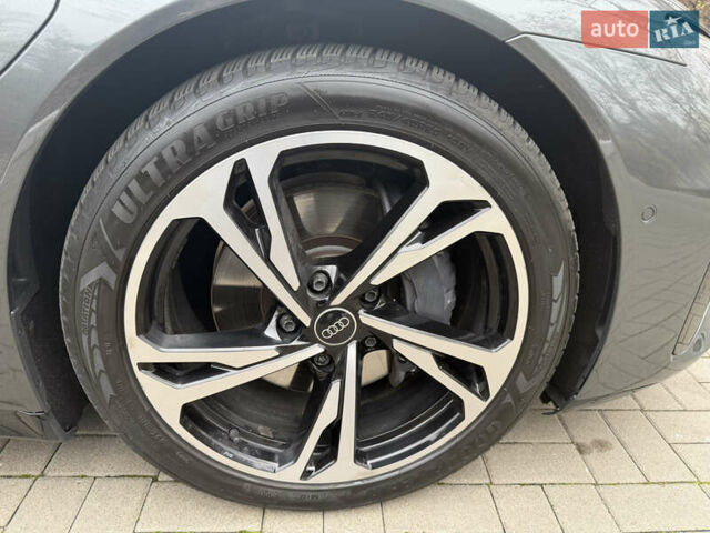 Серый Ауди e-tron GT, объемом двигателя 0 л и пробегом 34 тыс. км за 82000 $, фото 4 на Automoto.ua
