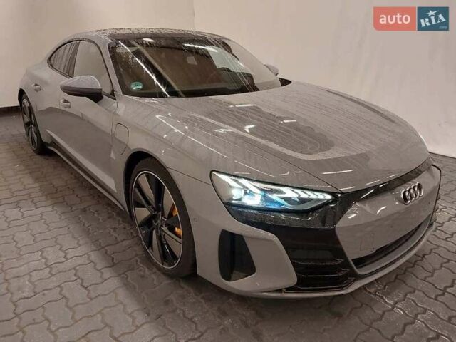 Серый Ауди e-tron GT, объемом двигателя 0 л и пробегом 77 тыс. км за 56500 $, фото 1 на Automoto.ua
