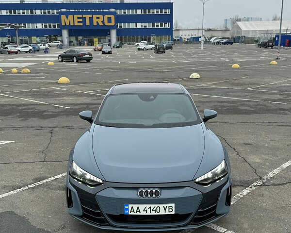 Синий Ауди e-tron GT, объемом двигателя 0 л и пробегом 76 тыс. км за 49000 $, фото 29 на Automoto.ua