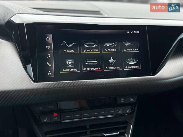 Синий Ауди e-tron GT, объемом двигателя 0 л и пробегом 67 тыс. км за 52500 $, фото 13 на Automoto.ua