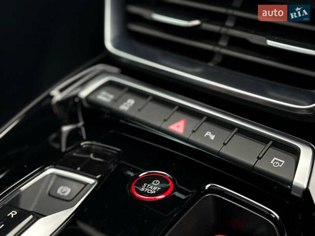 Синий Ауди e-tron GT, объемом двигателя 0 л и пробегом 67 тыс. км за 52500 $, фото 17 на Automoto.ua