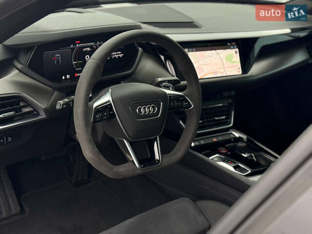 Синий Ауди e-tron GT, объемом двигателя 0 л и пробегом 67 тыс. км за 52500 $, фото 9 на Automoto.ua