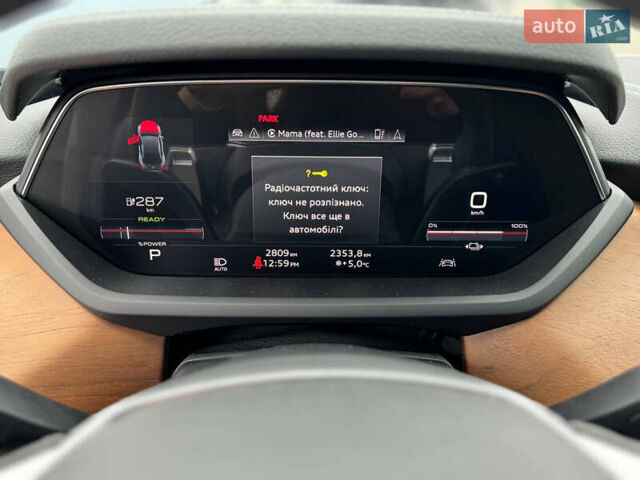 Синий Ауди e-tron GT, объемом двигателя 0 л и пробегом 76 тыс. км за 49000 $, фото 18 на Automoto.ua