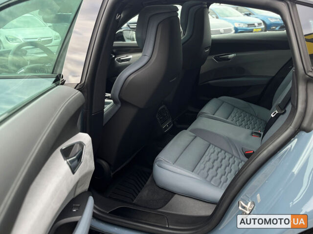 Синий Ауди e-tron GT, объемом двигателя 94 л и пробегом 23 тыс. км за 59999 $, фото 27 на Automoto.ua