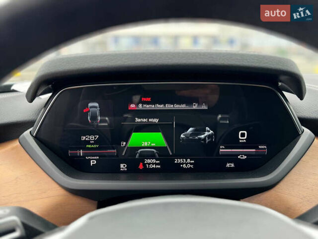 Синий Ауди e-tron GT, объемом двигателя 0 л и пробегом 76 тыс. км за 49000 $, фото 25 на Automoto.ua