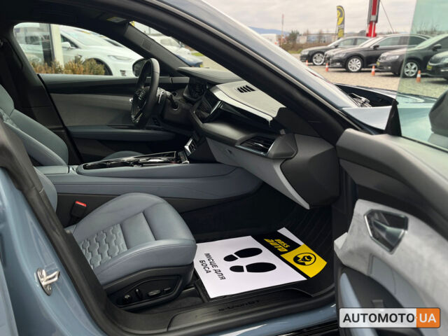 Синий Ауди e-tron GT, объемом двигателя 94 л и пробегом 23 тыс. км за 59999 $, фото 24 на Automoto.ua