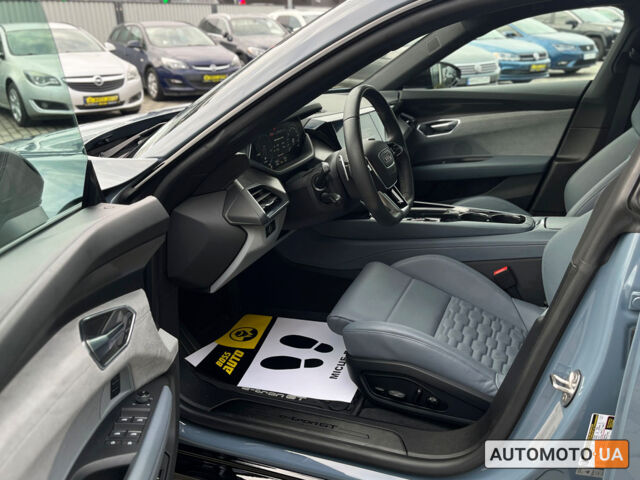 Синий Ауди e-tron GT, объемом двигателя 94 л и пробегом 23 тыс. км за 59999 $, фото 9 на Automoto.ua