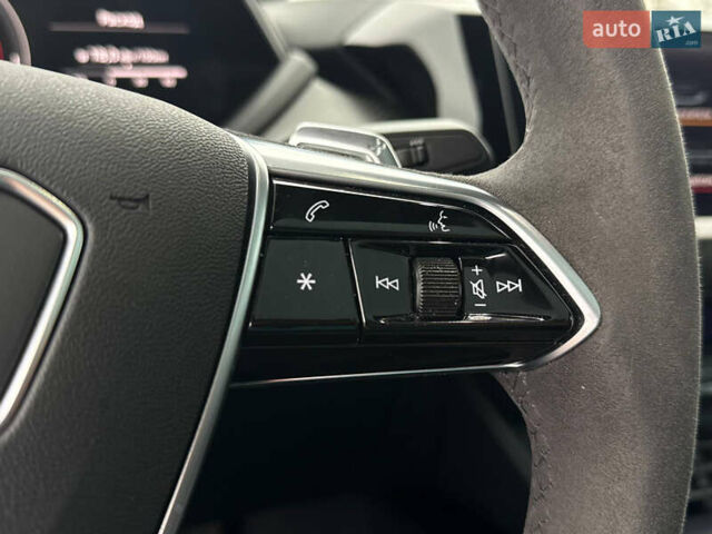 Синий Ауди e-tron GT, объемом двигателя 0 л и пробегом 67 тыс. км за 52500 $, фото 21 на Automoto.ua