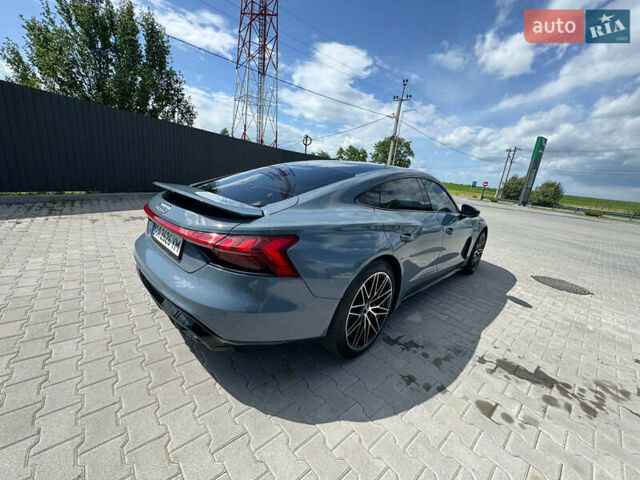 Синий Ауди e-tron GT, объемом двигателя 0 л и пробегом 58 тыс. км за 46999 $, фото 8 на Automoto.ua