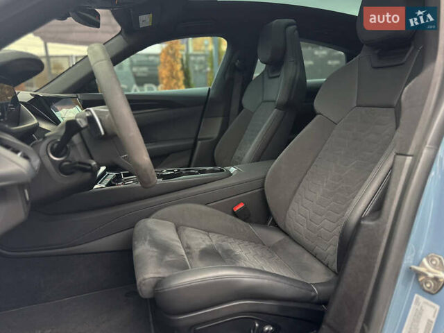 Синий Ауди e-tron GT, объемом двигателя 0 л и пробегом 67 тыс. км за 52500 $, фото 8 на Automoto.ua
